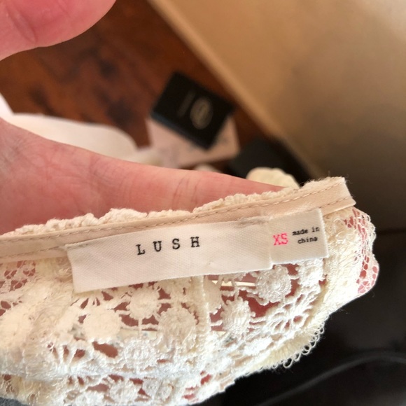 lush blouse - Picture 3 of 3